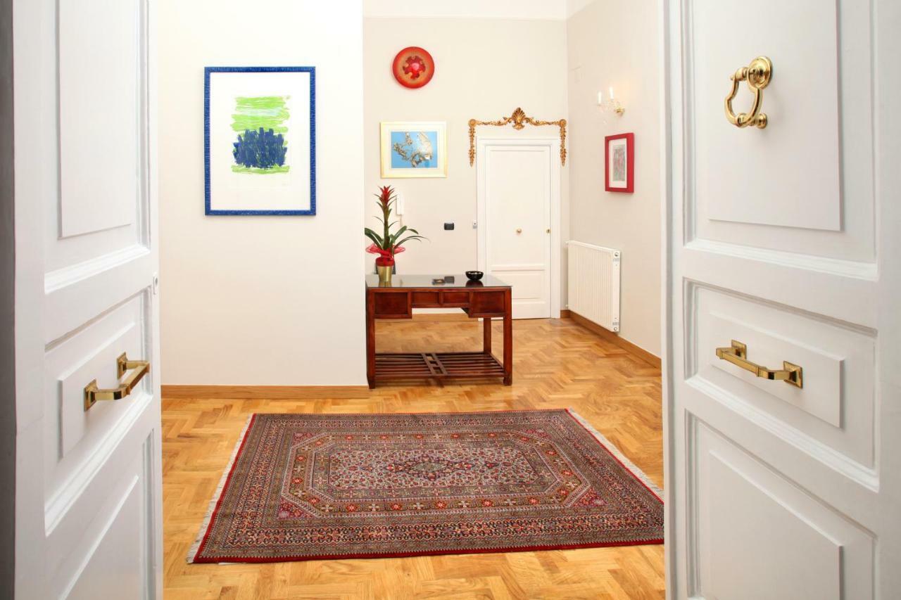 La Casa Sul Nilo Apartment Naples Luaran gambar